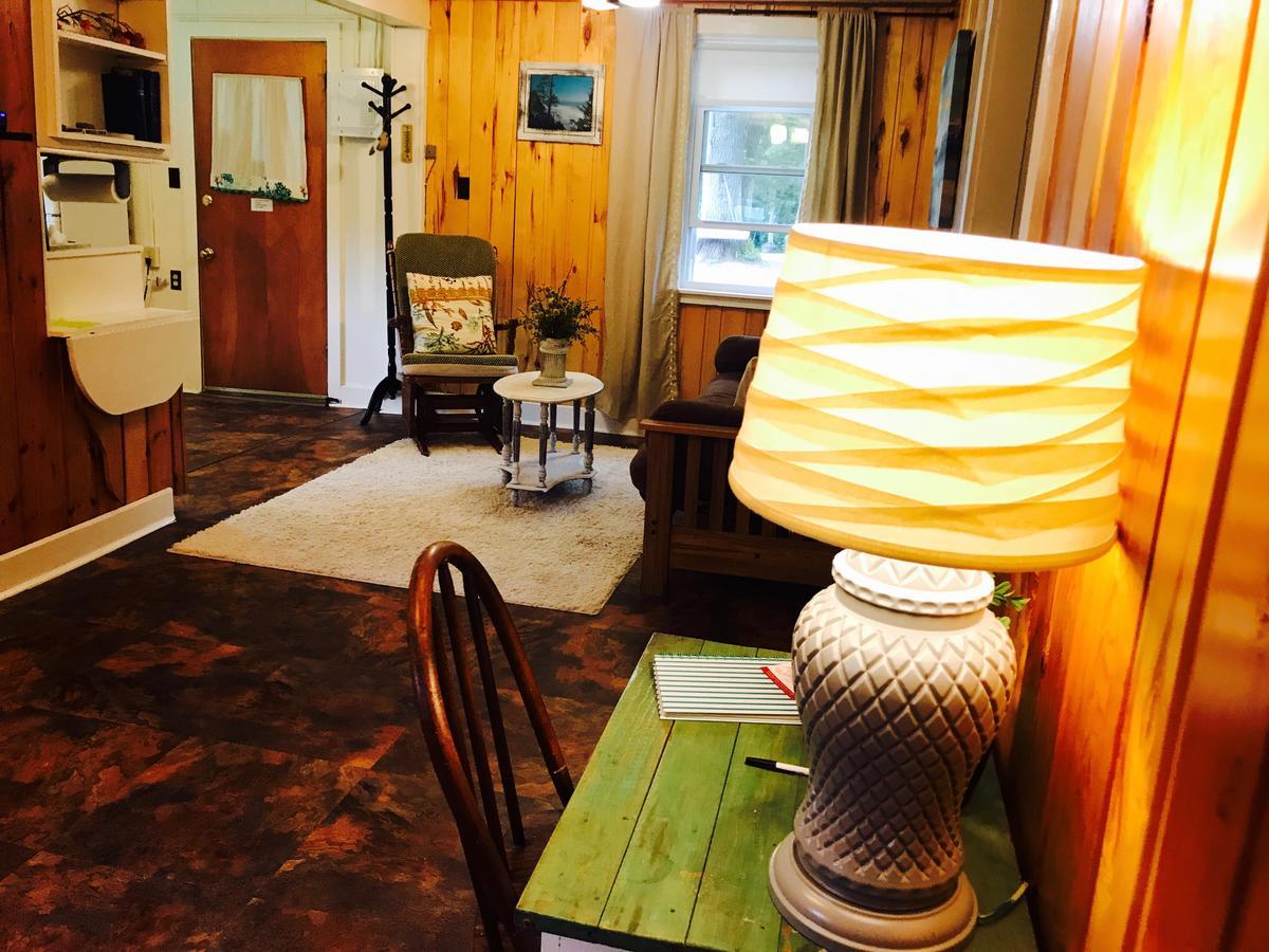 Mission Springs Resort Ashland Bagian luar foto