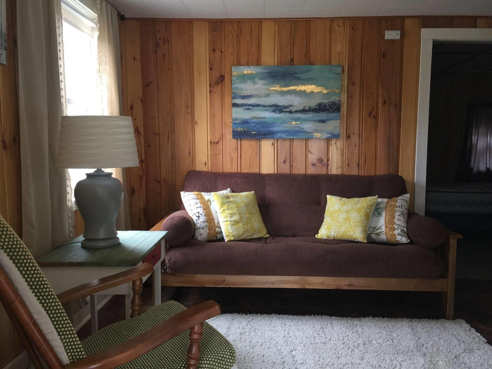 Mission Springs Resort Ashland Bagian luar foto