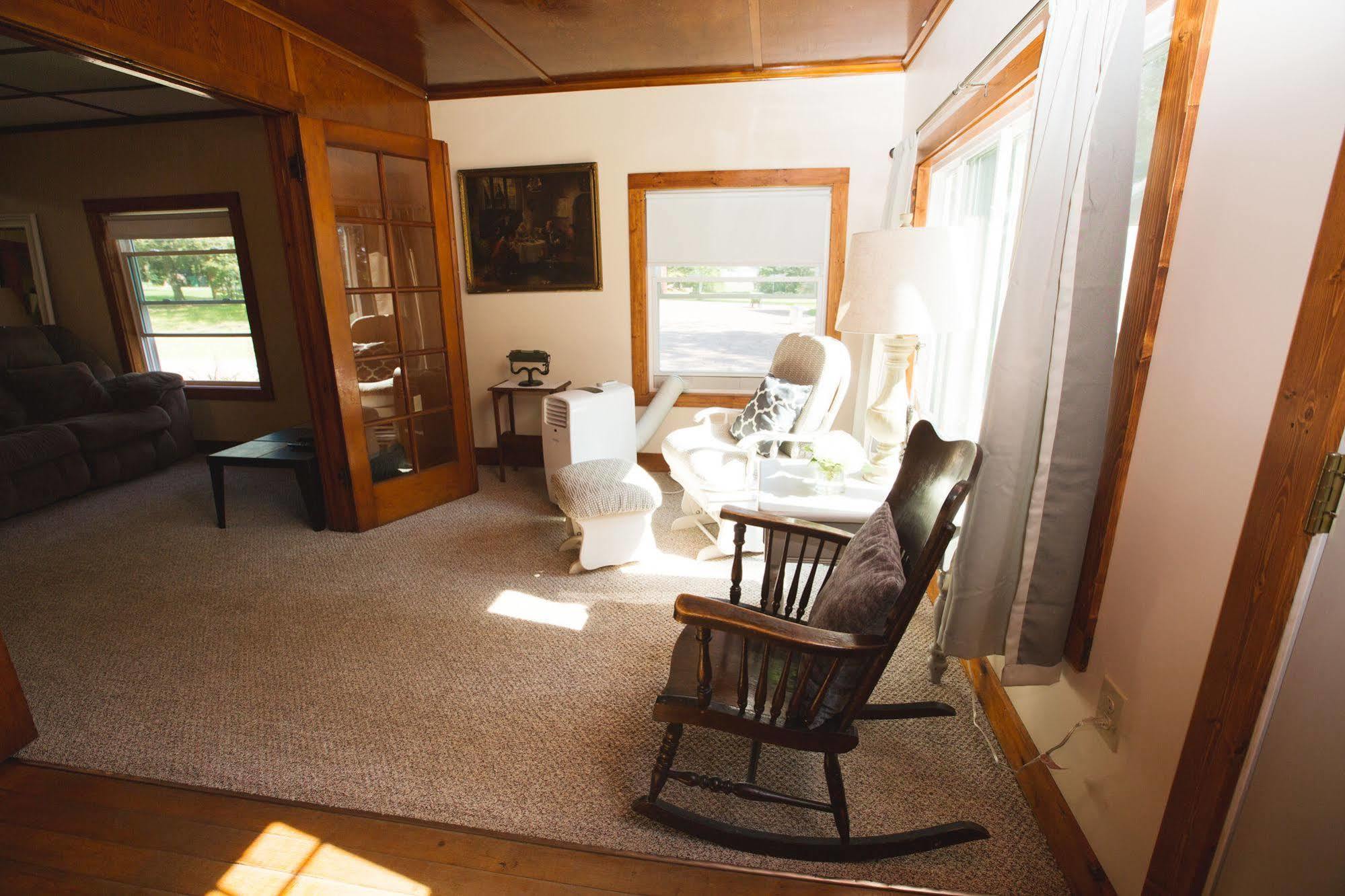 Mission Springs Resort Ashland Bagian luar foto